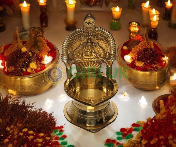 Kamakshi Vilakku - Brass with Gold finish